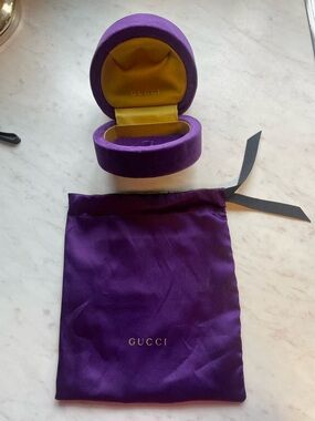 Gucci Purple Velvet Ring Box with Yellow Interior and Purple Dust Bag